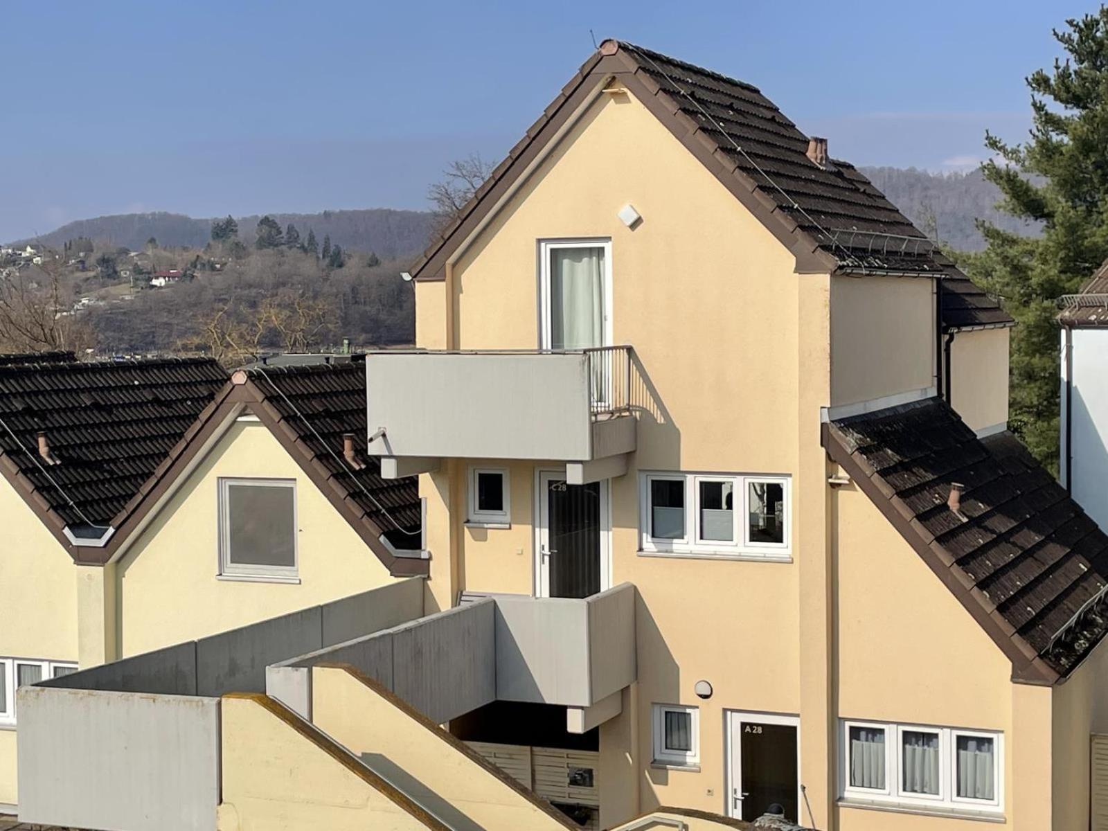 Gemutliche 93M2Fewo Mit 2 Schlafzimmern Und Seitlichem Seeblick Vom Balkon Scheid  Extérieur photo